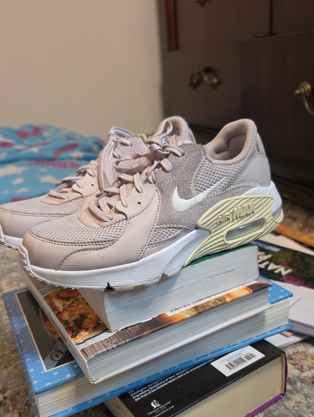 Nike Women's Sneakers in Pale Pink and Cream Air Max Detail